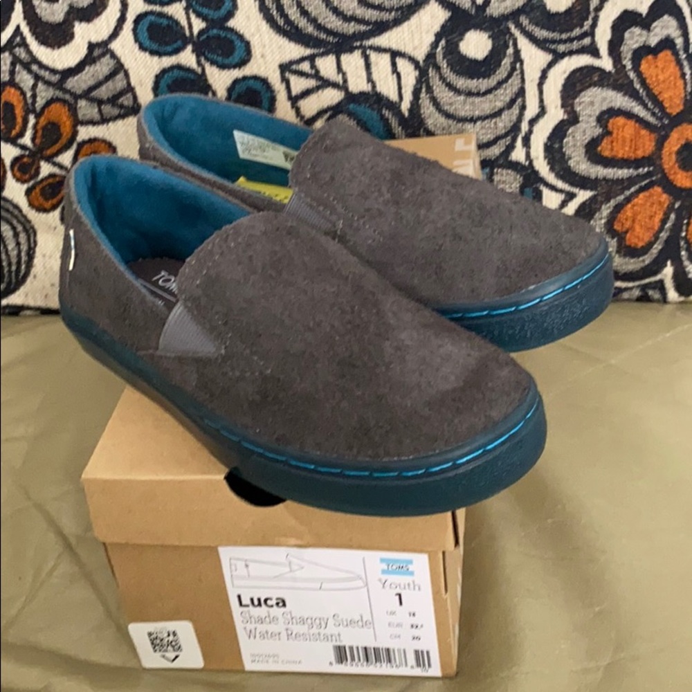 Kid Tom’s shaggy suede Luca sneaker 1